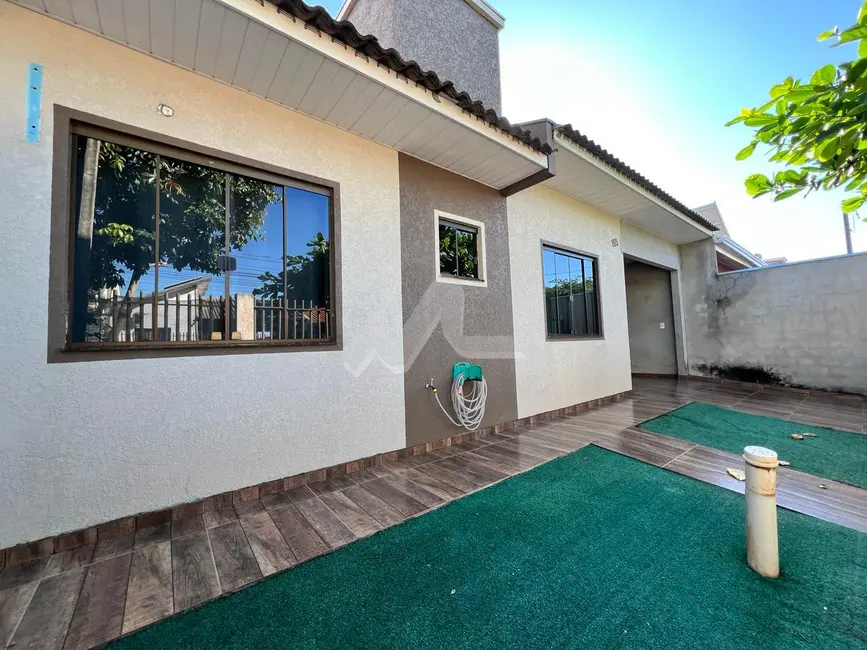 Foto 1 de Casa à venda, 90m2 em Jardim Panorama, Toledo - PR