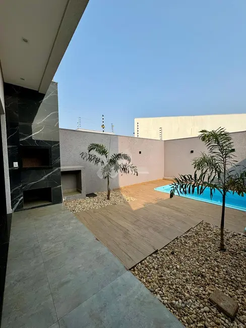 Sobrado com 2 quartos à venda, 150m2 em Jardim Pancera, Toledo - PR - imagem 3 Foto 3 de Sobrado com 2 quartos à venda, 150m2 em Jardim Pancera, Toledo - PR