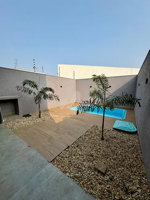 Sobrado com 2 quartos à venda, 150m2 em Jardim Pancera, Toledo - PR - imagem 4 Foto 4 de Sobrado com 2 quartos à venda, 150m2 em Jardim Pancera, Toledo - PR