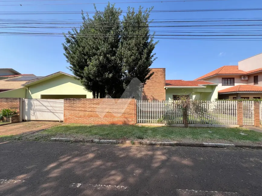 Foto 1 de Casa com 2 quartos à venda, 247m2 em Jardim Pancera, Toledo - PR