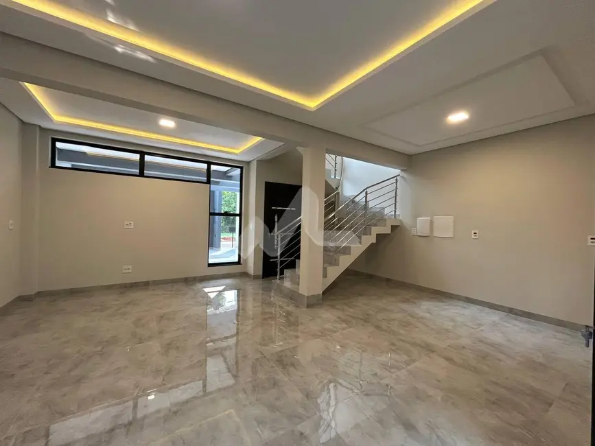 Sobrado com 2 quartos à venda, 113m2 em Vila Industrial, Toledo - PR - imagem 3 Foto 3 de Sobrado com 2 quartos à venda, 113m2 em Vila Industrial, Toledo - PR