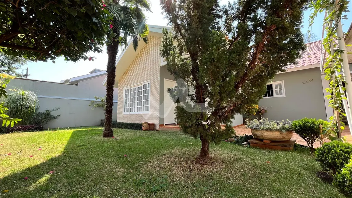 Casa com 2 quartos à venda, 267m2 em Centro, Toledo - PR - imagem 5 Foto 5 de Casa com 2 quartos à venda, 267m2 em Centro, Toledo - PR