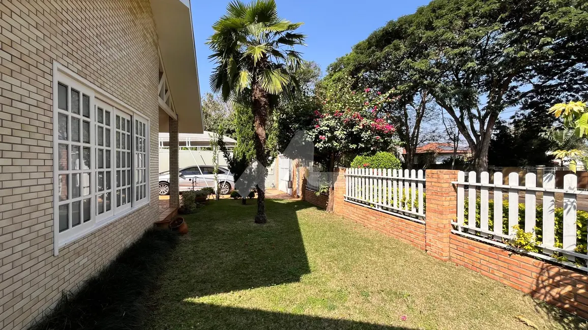 Casa com 2 quartos à venda, 267m2 em Centro, Toledo - PR - imagem 3 Foto 3 de Casa com 2 quartos à venda, 267m2 em Centro, Toledo - PR