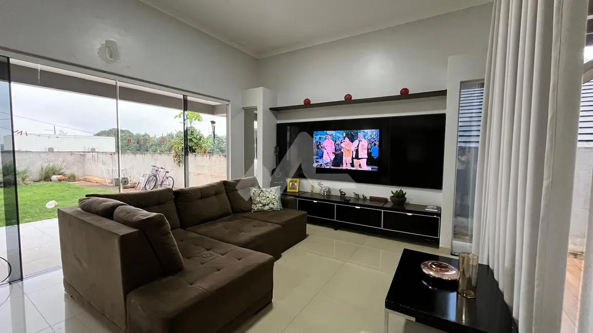 Casa com 2 quartos à venda, 120m2 em Jardim Pancera, Toledo - PR - imagem 4 Foto 4 de Casa com 2 quartos à venda, 120m2 em Jardim Pancera, Toledo - PR
