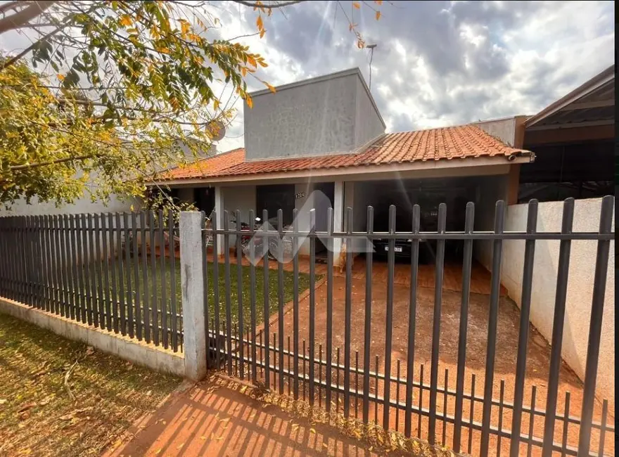Casa com 2 quartos à venda, 86m2 em Toledo - PR - imagem 1 Foto 1 de Casa com 2 quartos à venda, 86m2 em Toledo - PR