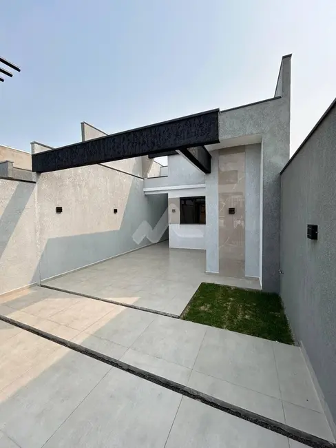 Foto 2 de Casa com 2 quartos à venda, 66m2 em Jardim Coopagro, Toledo - PR