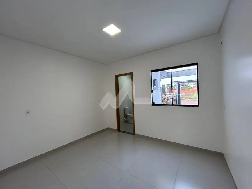 Casa com 2 quartos à venda, 66m2 em Jardim Coopagro, Toledo - PR - imagem 8 Foto 8 de Casa com 2 quartos à venda, 66m2 em Jardim Coopagro, Toledo - PR