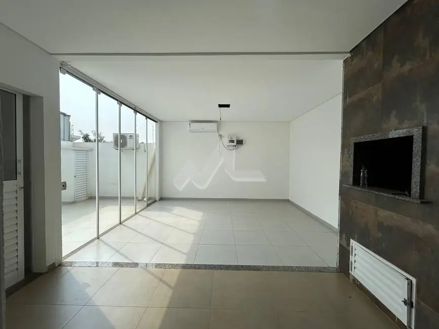 Sobrado com 2 quartos à venda, 208m2 em Tocantins, Toledo - PR - imagem 8 Foto 8 de Sobrado com 2 quartos à venda, 208m2 em Tocantins, Toledo - PR