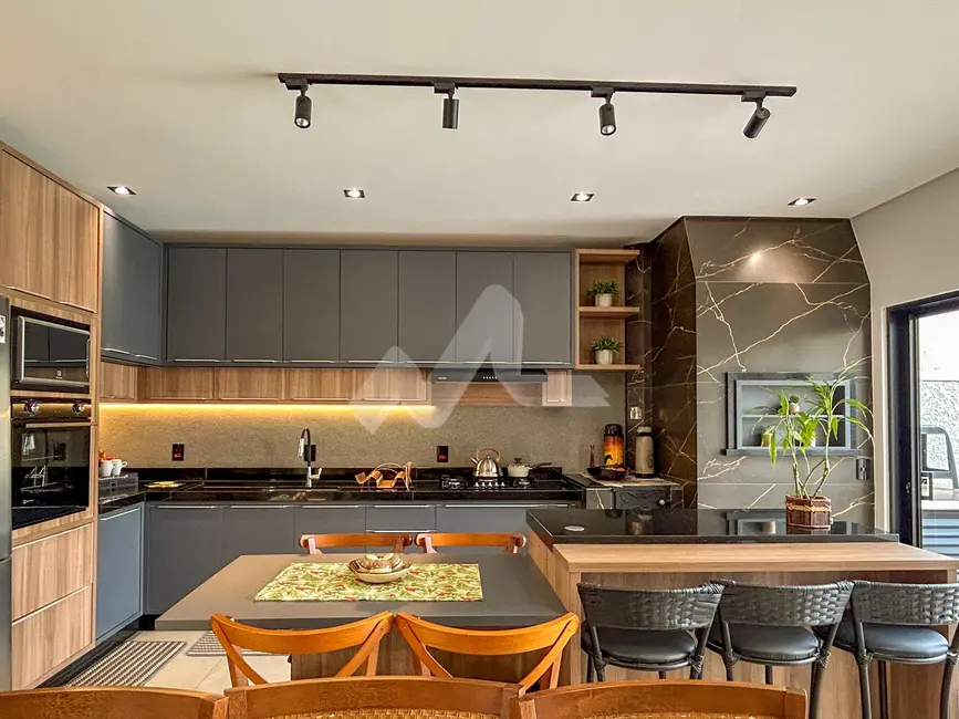 Sobrado com 2 quartos à venda, 200m2 em Jardim Concórdia, Toledo - PR - imagem 8 Foto 8 de Sobrado com 2 quartos à venda, 200m2 em Jardim Concórdia, Toledo - PR