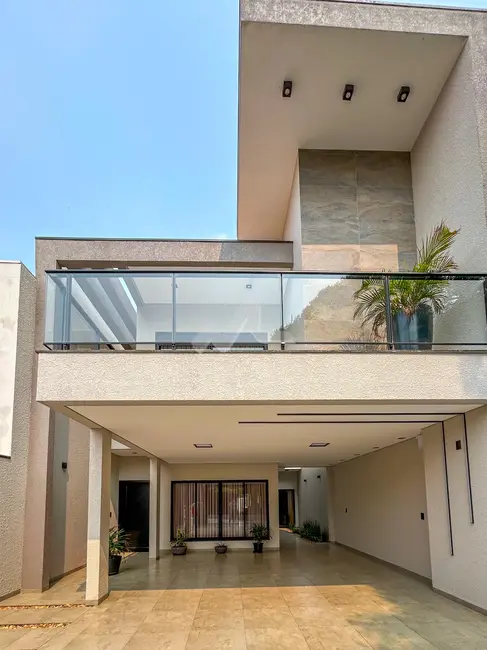 Sobrado com 2 quartos à venda, 200m2 em Jardim Concórdia, Toledo - PR - imagem 4 Foto 4 de Sobrado com 2 quartos à venda, 200m2 em Jardim Concórdia, Toledo - PR