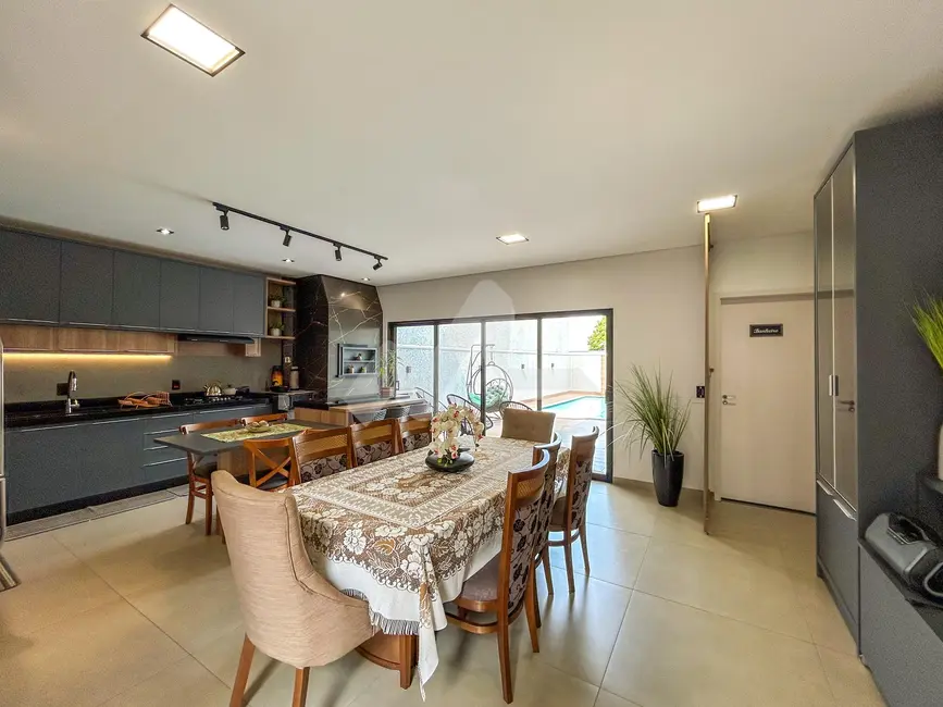 Sobrado com 2 quartos à venda, 200m2 em Jardim Concórdia, Toledo - PR - imagem 7 Foto 7 de Sobrado com 2 quartos à venda, 200m2 em Jardim Concórdia, Toledo - PR