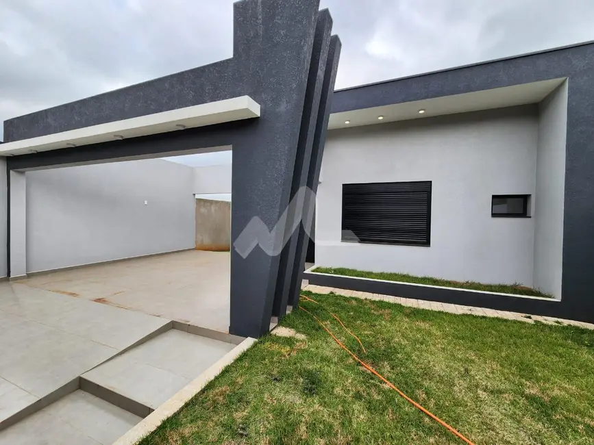 Foto 2 de Casa com 2 quartos à venda, 130m2 em Jardim Pancera, Toledo - PR