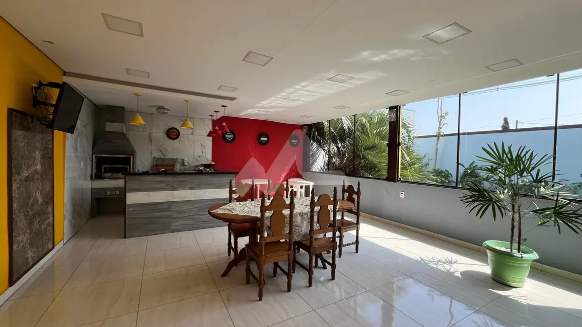 Casa com 3 quartos à venda, 117m2 em Vila Pioneiro, Toledo - PR - imagem 1 Foto 1 de Casa com 3 quartos à venda, 117m2 em Vila Pioneiro, Toledo - PR