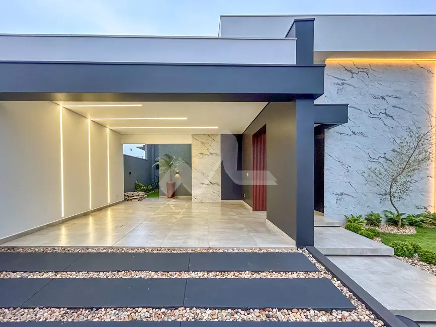 Foto 1 de Casa com 3 quartos à venda, 184m2 em Tocantins, Toledo - PR
