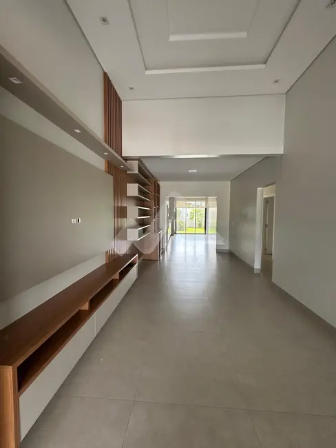 Foto 5 de Casa com 2 quartos à venda, 107m2 em Vila Becker, Toledo - PR