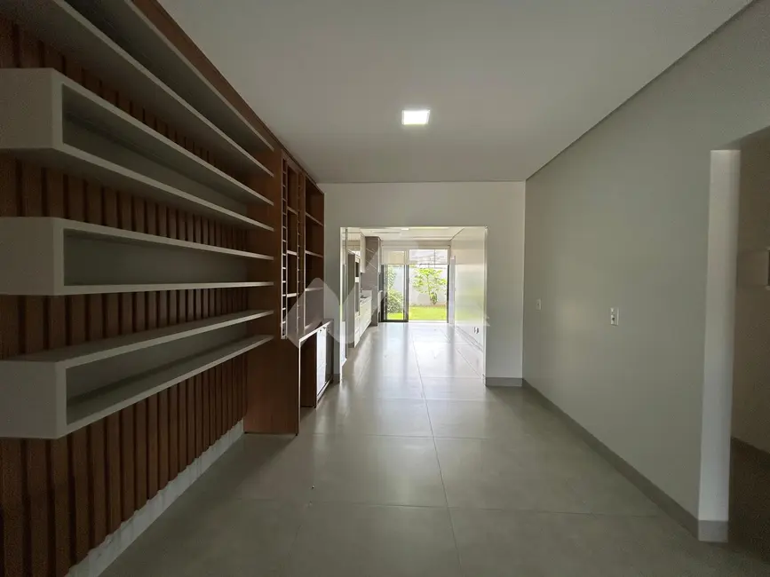 Foto 4 de Casa com 2 quartos à venda, 107m2 em Vila Becker, Toledo - PR