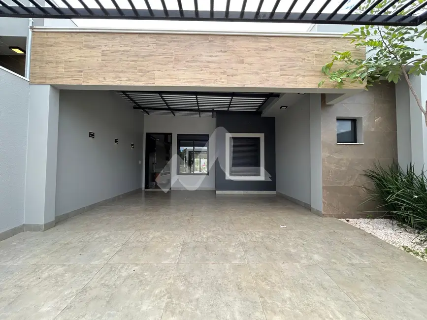 Foto 2 de Casa com 2 quartos à venda, 107m2 em Vila Becker, Toledo - PR