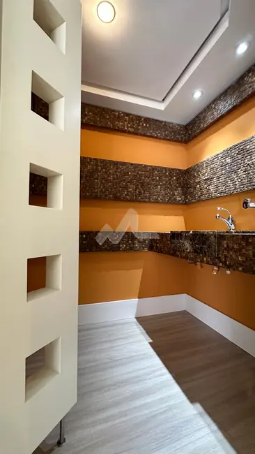 Apartamento com 4 quartos à venda, 307m2 em Centro, Toledo - PR - imagem 8 Foto 8 de Apartamento com 4 quartos à venda, 307m2 em Centro, Toledo - PR