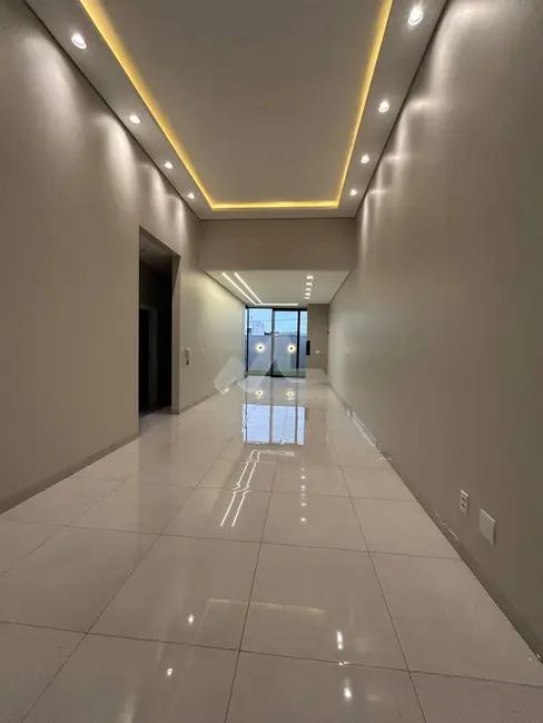 Casa com 2 quartos à venda, 120m2 em Tocantins, Toledo - PR - imagem 3 Foto 3 de Casa com 2 quartos à venda, 120m2 em Tocantins, Toledo - PR