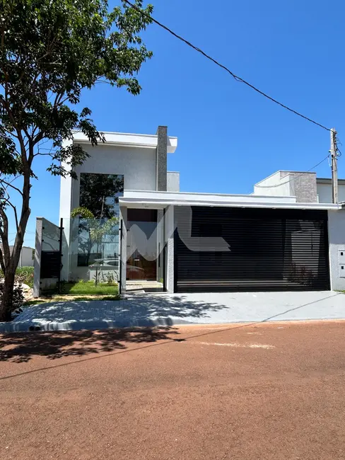 Foto 1 de Casa com 2 quartos à venda, 150m2 em Tocantins, Toledo - PR