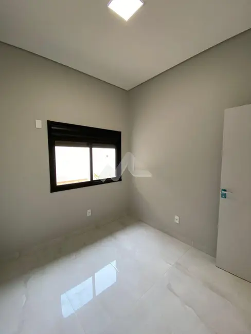 Casa com 2 quartos à venda, 150m2 em Tocantins, Toledo - PR - imagem 6 Foto 6 de Casa com 2 quartos à venda, 150m2 em Tocantins, Toledo - PR