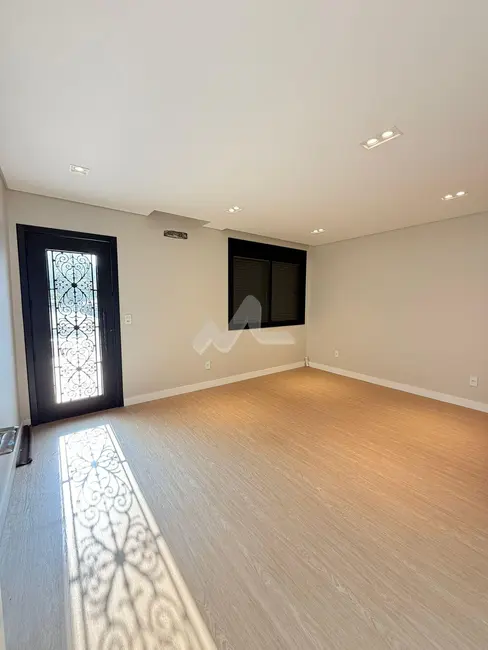 Sobrado com 2 quartos à venda, 334m2 em Jardim La Salle, Toledo - PR - imagem 7 Foto 7 de Sobrado com 2 quartos à venda, 334m2 em Jardim La Salle, Toledo - PR