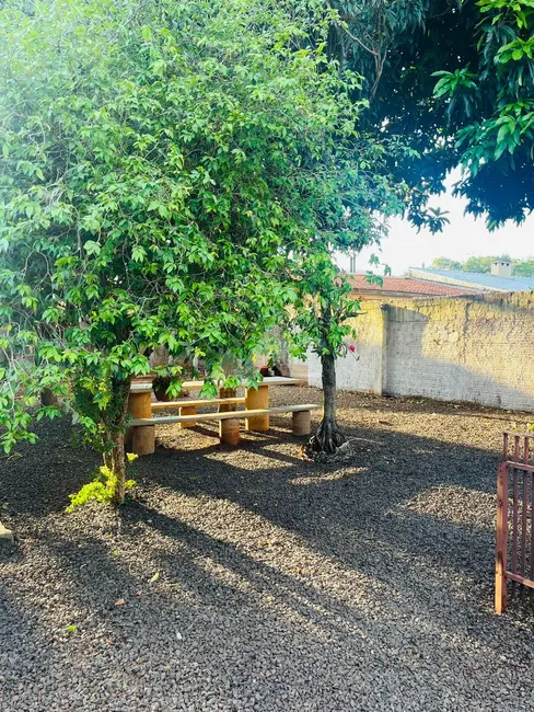 Casa com 2 quartos à venda, 130m2 em Jardim Pancera, Toledo - PR - imagem 3 Foto 3 de Casa com 2 quartos à venda, 130m2 em Jardim Pancera, Toledo - PR