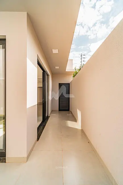 Sobrado com 2 quartos à venda, 163m2 em Jardim Gisela, Toledo - PR - imagem 3 Foto 3 de Sobrado com 2 quartos à venda, 163m2 em Jardim Gisela, Toledo - PR