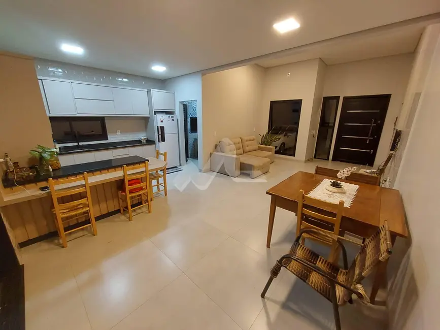 Casa com 2 quartos à venda, 110m2 em Tocantins, Toledo - PR - imagem 5 Foto 5 de Casa com 2 quartos à venda, 110m2 em Tocantins, Toledo - PR