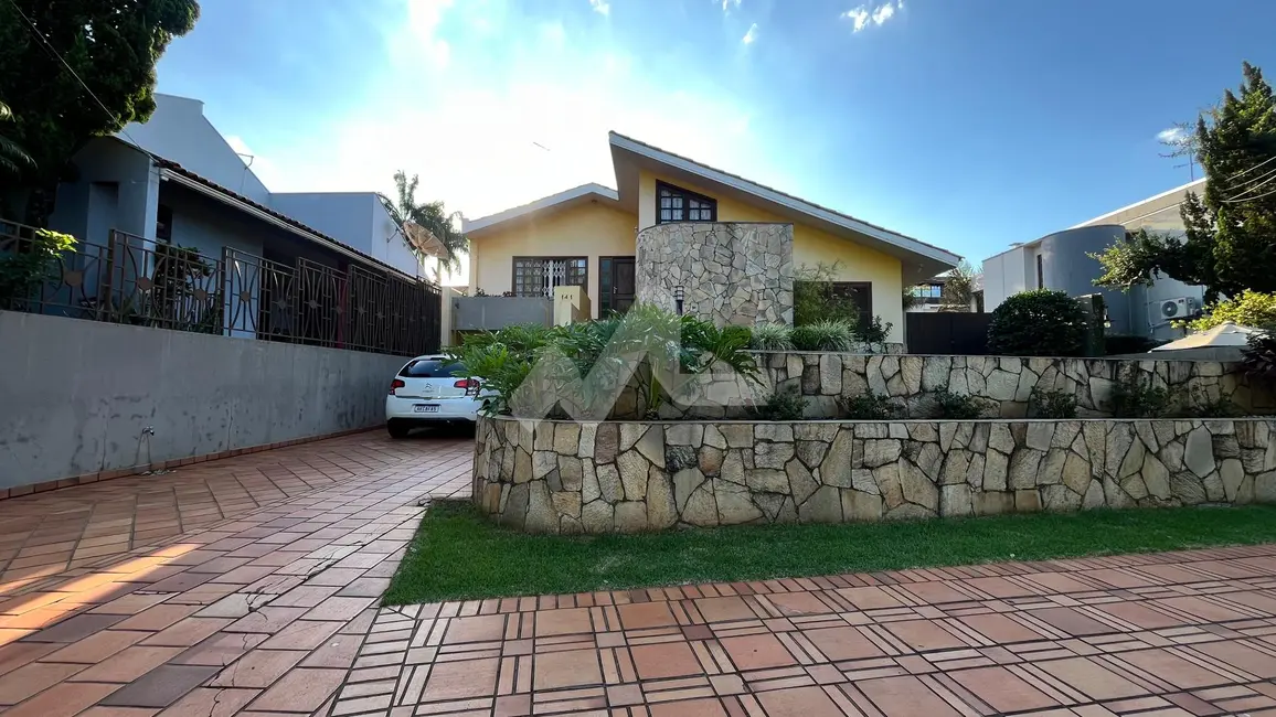 Foto 2 de Casa com 3 quartos à venda, 250m2 em Jardim La Salle, Toledo - PR