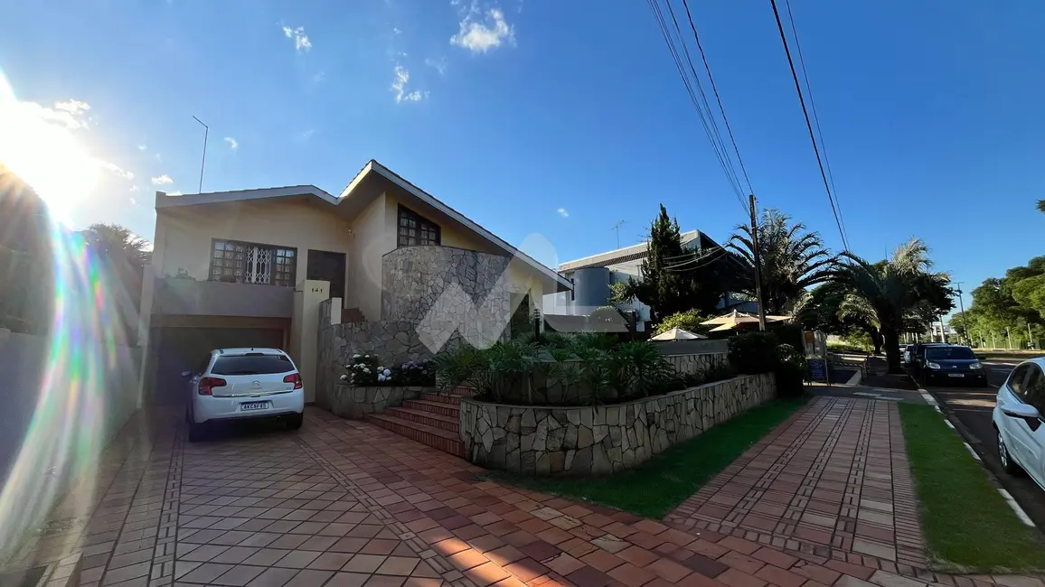Casa com 3 quartos à venda, 250m2 em Jardim La Salle, Toledo - PR - imagem 3 Foto 3 de Casa com 3 quartos à venda, 250m2 em Jardim La Salle, Toledo - PR