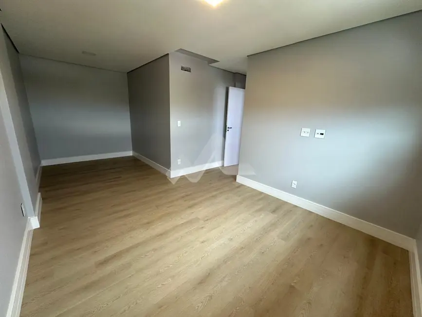 Apartamento com 2 quartos à venda, 108m2 em Centro, Toledo - PR - imagem 7 Foto 7 de Apartamento com 2 quartos à venda, 108m2 em Centro, Toledo - PR