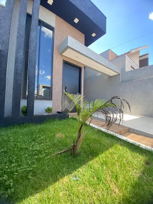 Foto 1 de Casa com 2 quartos à venda, 79m2 em Jardim Concórdia, Toledo - PR