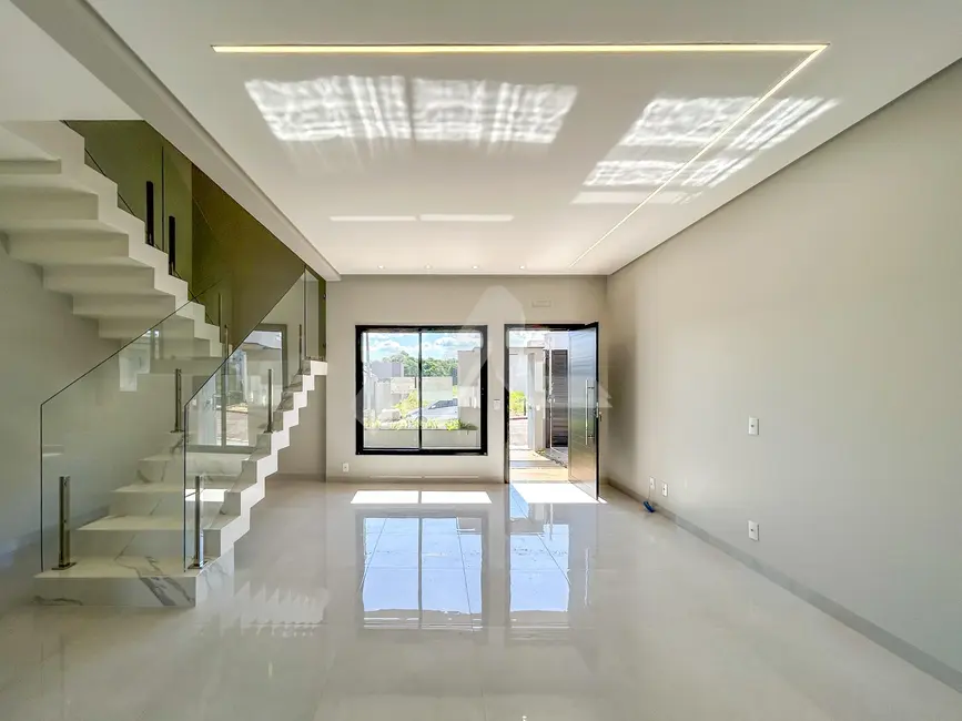 Sobrado com 2 quartos à venda, 257m2 em Vila Becker, Toledo - PR - imagem 5 Foto 5 de Sobrado com 2 quartos à venda, 257m2 em Vila Becker, Toledo - PR