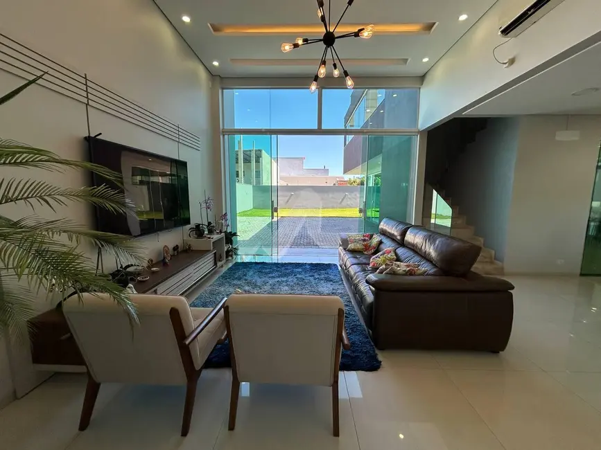 Foto 8 de Sobrado com 2 quartos à venda, 288m2 em Jardim Gisela, Toledo - PR