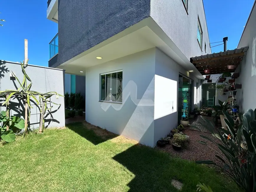 Foto 5 de Sobrado com 2 quartos à venda, 288m2 em Jardim Gisela, Toledo - PR