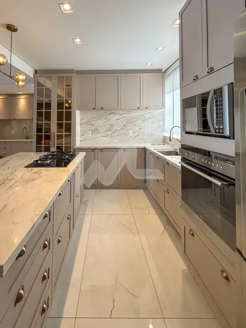 Sobrado com 2 quartos à venda, 151m2 em Jardim Gisela, Toledo - PR - imagem 9 Foto 9 de Sobrado com 2 quartos à venda, 151m2 em Jardim Gisela, Toledo - PR