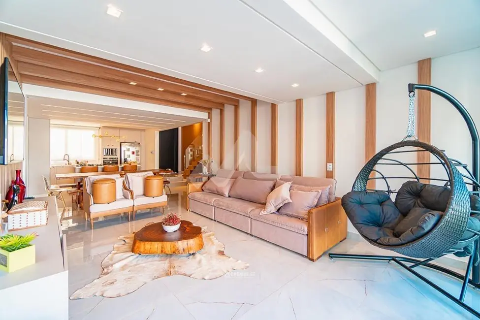Sobrado com 2 quartos à venda, 151m2 em Jardim Gisela, Toledo - PR - imagem 3 Foto 3 de Sobrado com 2 quartos à venda, 151m2 em Jardim Gisela, Toledo - PR