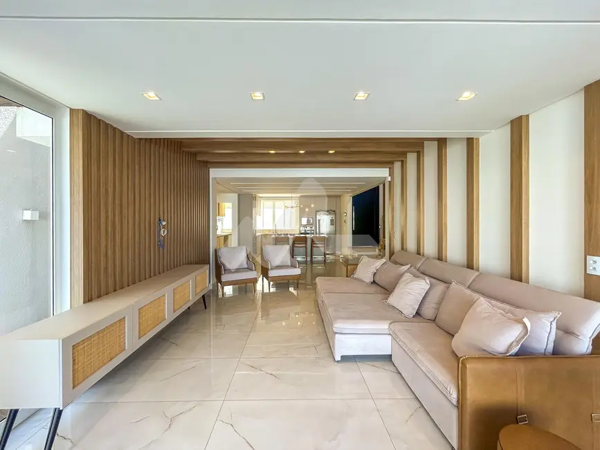 Sobrado com 2 quartos à venda, 151m2 em Jardim Gisela, Toledo - PR - imagem 4 Foto 4 de Sobrado com 2 quartos à venda, 151m2 em Jardim Gisela, Toledo - PR