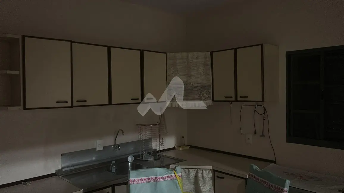 Casa com 2 quartos à venda, 100m2 em Toledo - PR - imagem 3 Foto 3 de Casa com 2 quartos à venda, 100m2 em Toledo - PR
