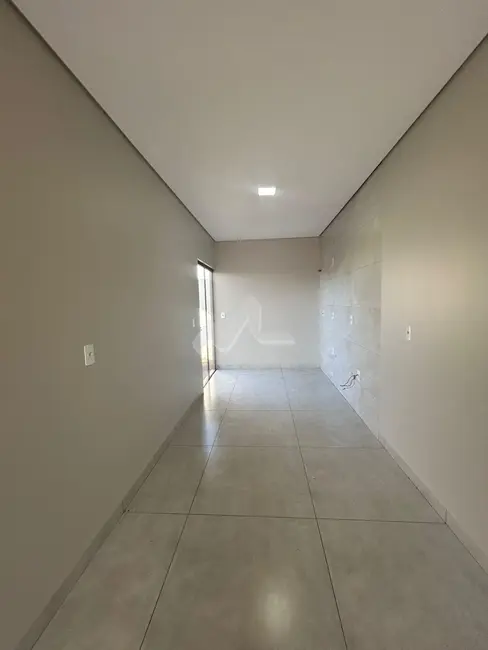 Casa com 3 quartos à venda, 73m2 em Jardim Coopagro, Toledo - PR - imagem 6 Foto 6 de Casa com 3 quartos à venda, 73m2 em Jardim Coopagro, Toledo - PR