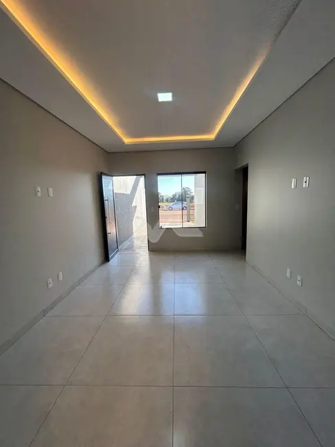 Casa com 3 quartos à venda, 73m2 em Jardim Coopagro, Toledo - PR - imagem 4 Foto 4 de Casa com 3 quartos à venda, 73m2 em Jardim Coopagro, Toledo - PR