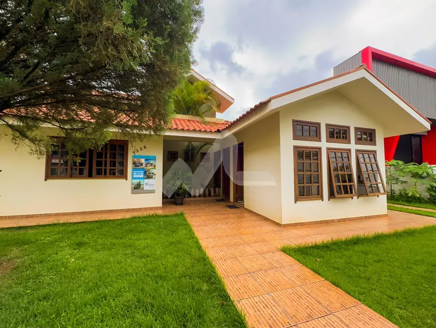 Foto 1 de Casa com 2 quartos à venda, 320m2 em Jardim Gisela, Toledo - PR
