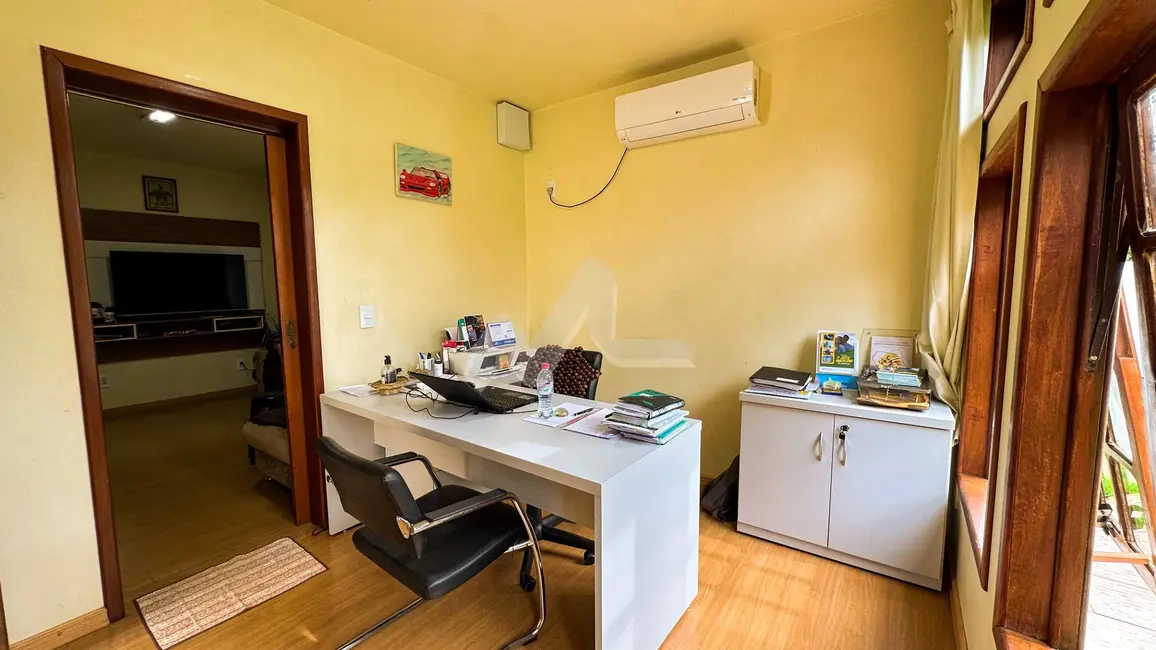 Casa com 2 quartos à venda, 320m2 em Jardim Gisela, Toledo - PR - imagem 5 Foto 5 de Casa com 2 quartos à venda, 320m2 em Jardim Gisela, Toledo - PR