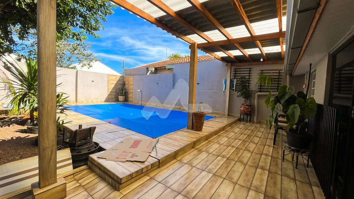 Casa com 3 quartos à venda, 150m2 em Jardim Coopagro, Toledo - PR - imagem 5 Foto 5 de Casa com 3 quartos à venda, 150m2 em Jardim Coopagro, Toledo - PR