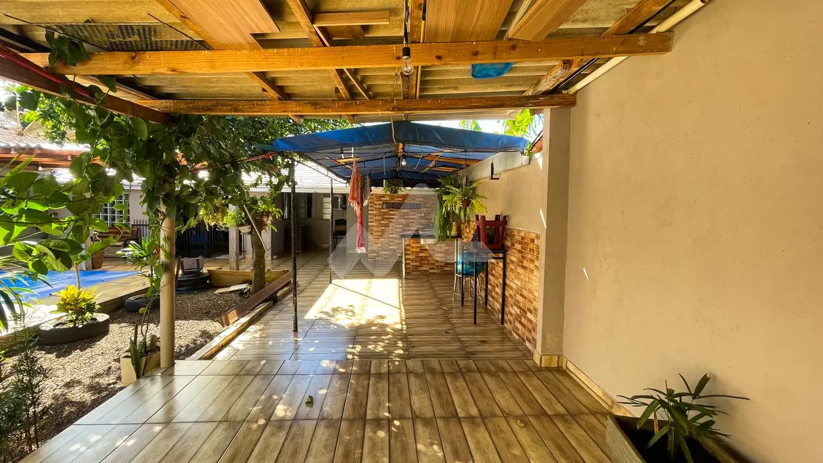 Casa com 3 quartos à venda, 150m2 em Jardim Coopagro, Toledo - PR - imagem 3 Foto 3 de Casa com 3 quartos à venda, 150m2 em Jardim Coopagro, Toledo - PR