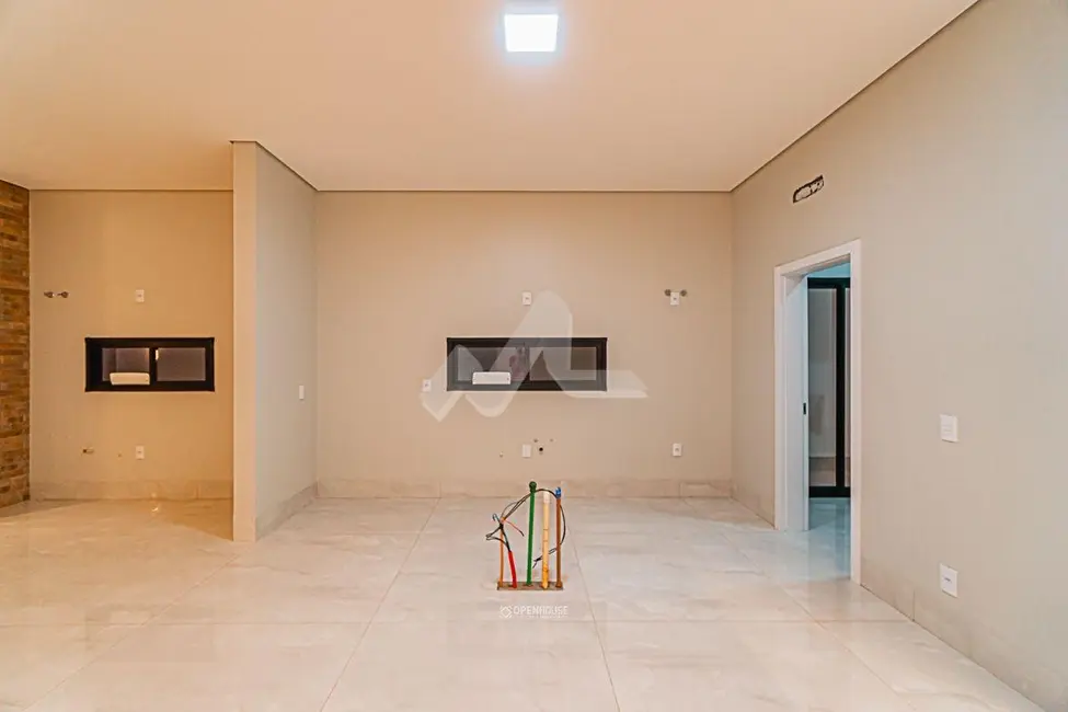 Casa com 3 quartos à venda, 230m2 em Vila Industrial, Toledo - PR - imagem 5 Foto 5 de Casa com 3 quartos à venda, 230m2 em Vila Industrial, Toledo - PR