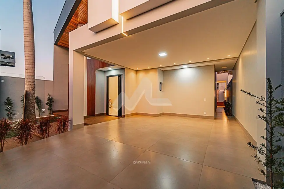 Casa com 3 quartos à venda, 230m2 em Vila Industrial, Toledo - PR - imagem 3 Foto 3 de Casa com 3 quartos à venda, 230m2 em Vila Industrial, Toledo - PR