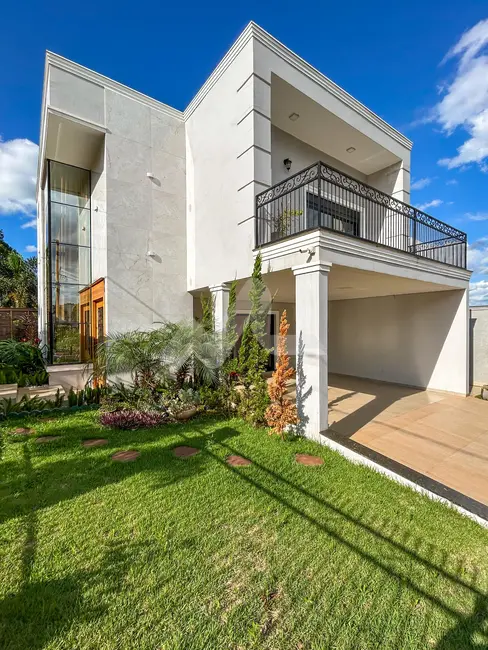 Foto 2 de Sobrado com 2 quartos à venda, 264m2 em Tocantins, Toledo - PR