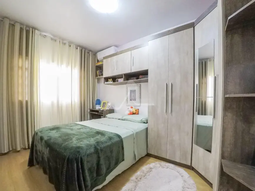 Casa com 2 quartos à venda, 129m2 em Jardim Porto Alegre, Toledo - PR - imagem 5 Foto 5 de Casa com 2 quartos à venda, 129m2 em Jardim Porto Alegre, Toledo - PR